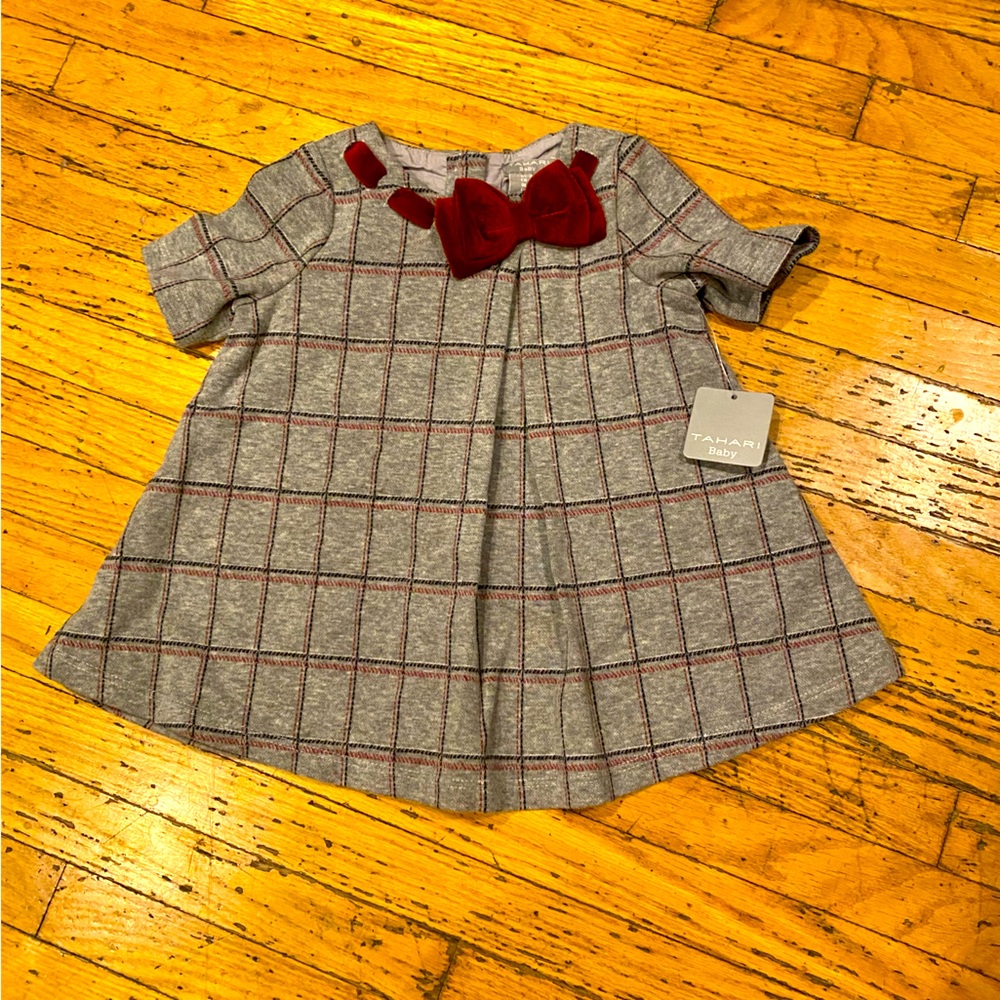 The sweetest Tahari BNWT grey plaid dress with beautiful velvet deep red bow.